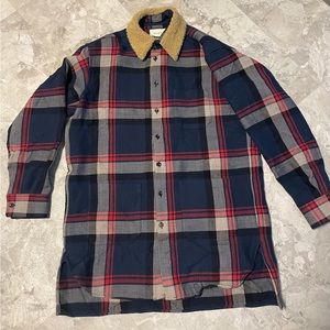 Men’s Gucci Wool creased Jacket with removable collar, size 50.